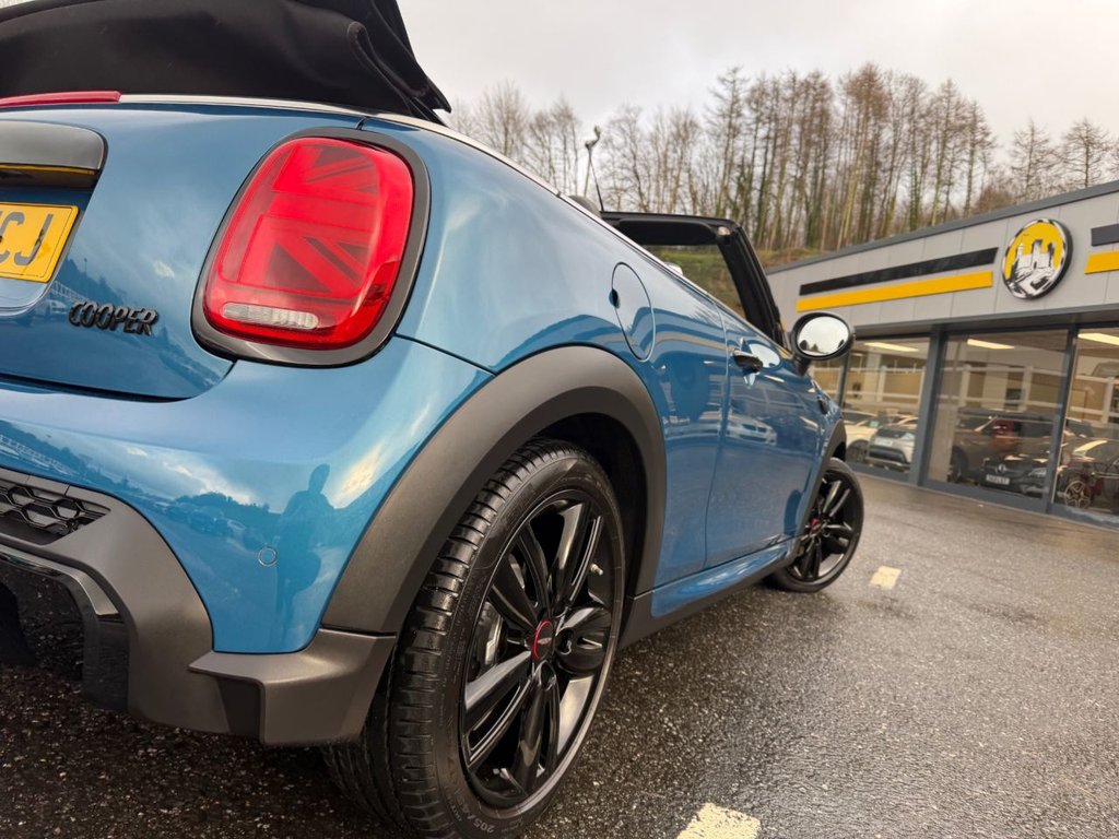 Used MINI Convertible 2023 for sale - 77383982: Photo 32