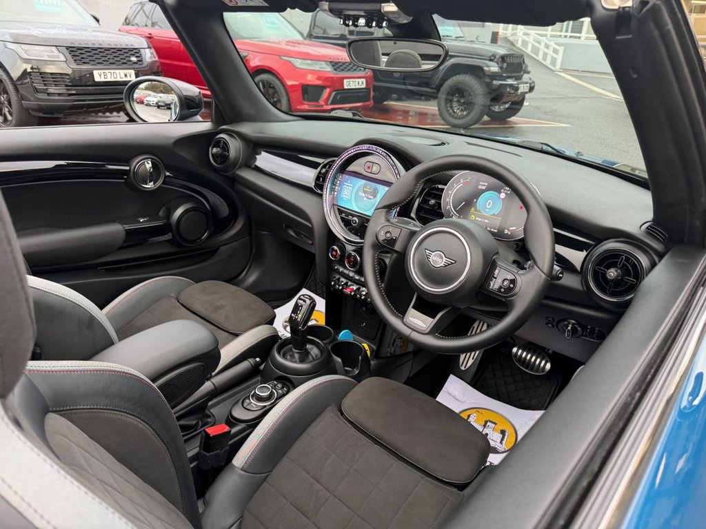 Used MINI Convertible 2023 for sale - 77383982: Photo 9