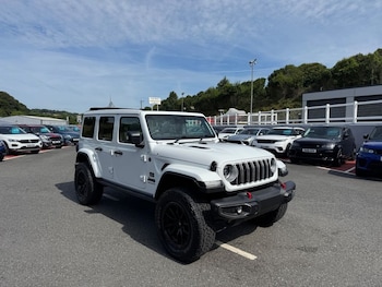 2025 (25) - 2.0 GME Sahara 4dr Auto8