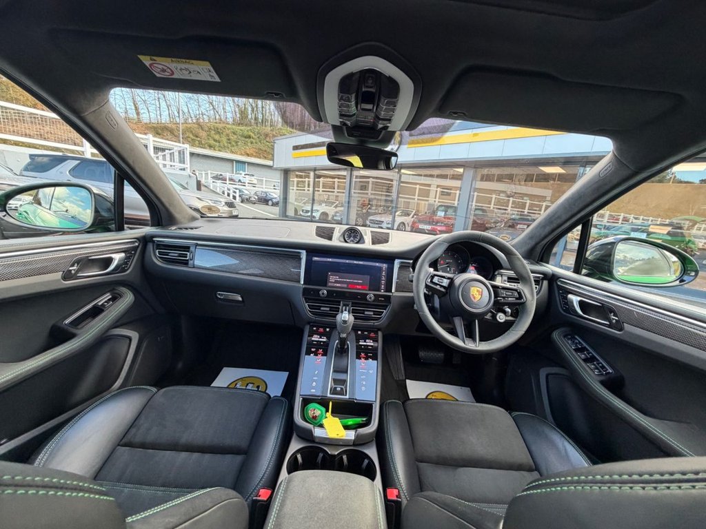 Used Porsche Macan 2021 for sale - 76740617: Photo 15