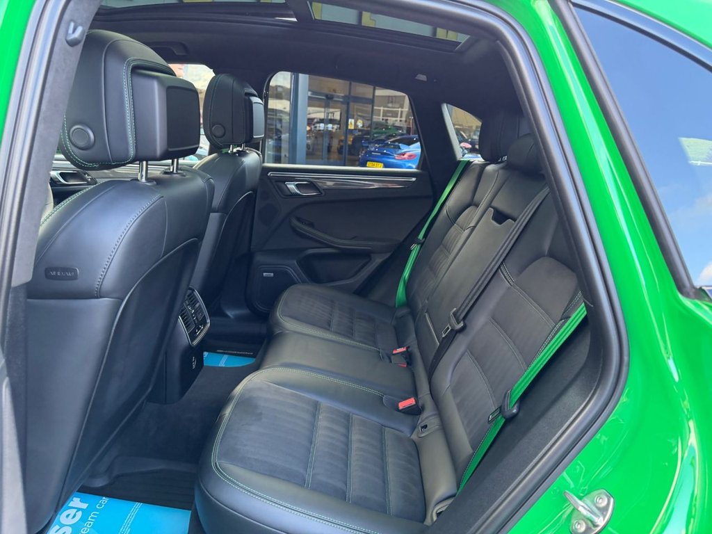 Used Porsche Macan 2021 for sale - 76740617: Photo 20