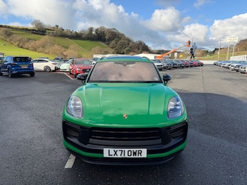 Used Porsche Macan 2021 for sale - 76740617: Photo