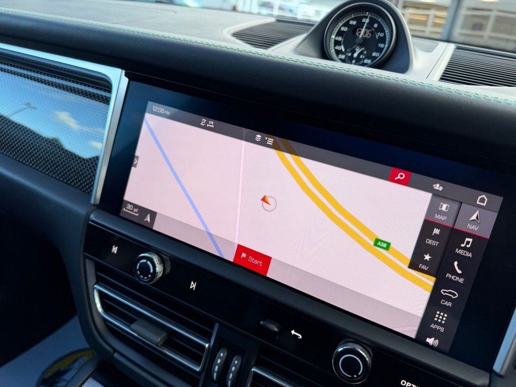 Used Porsche Macan 2021 for sale - 76740617: Photo 41