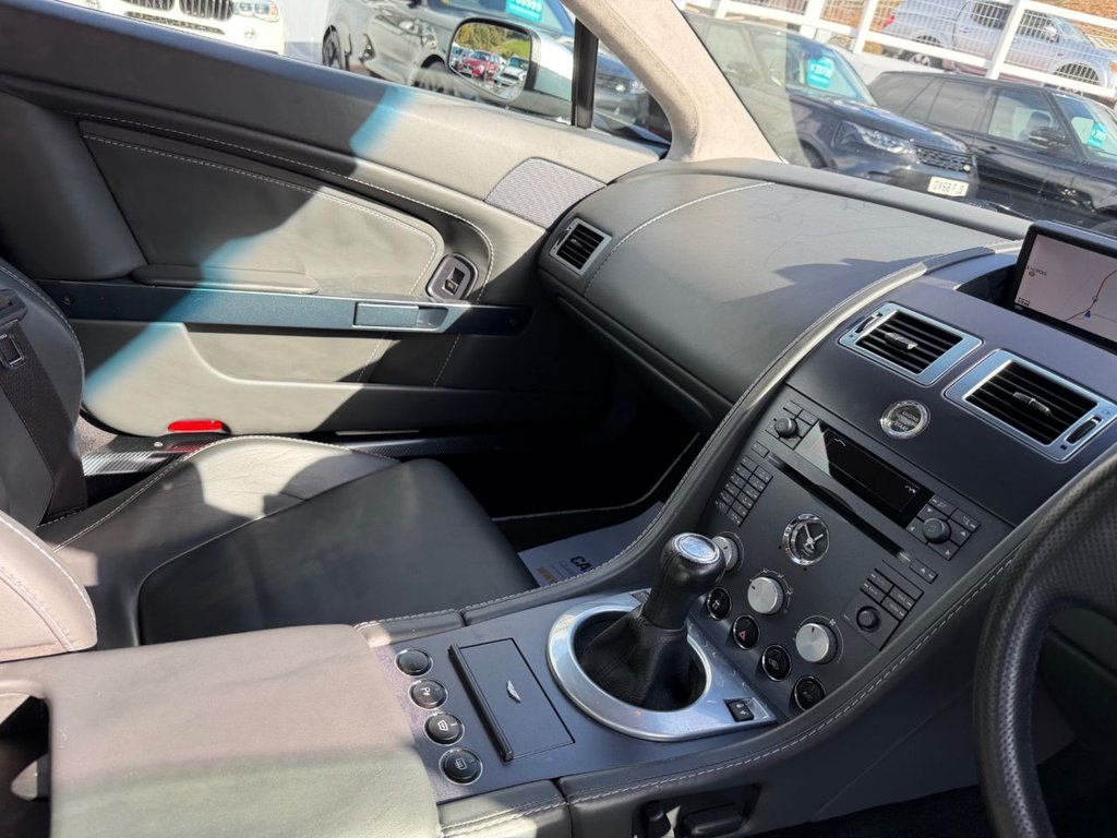 Used Aston Martin Vantage 2006 for sale - 76368158: Photo 11
