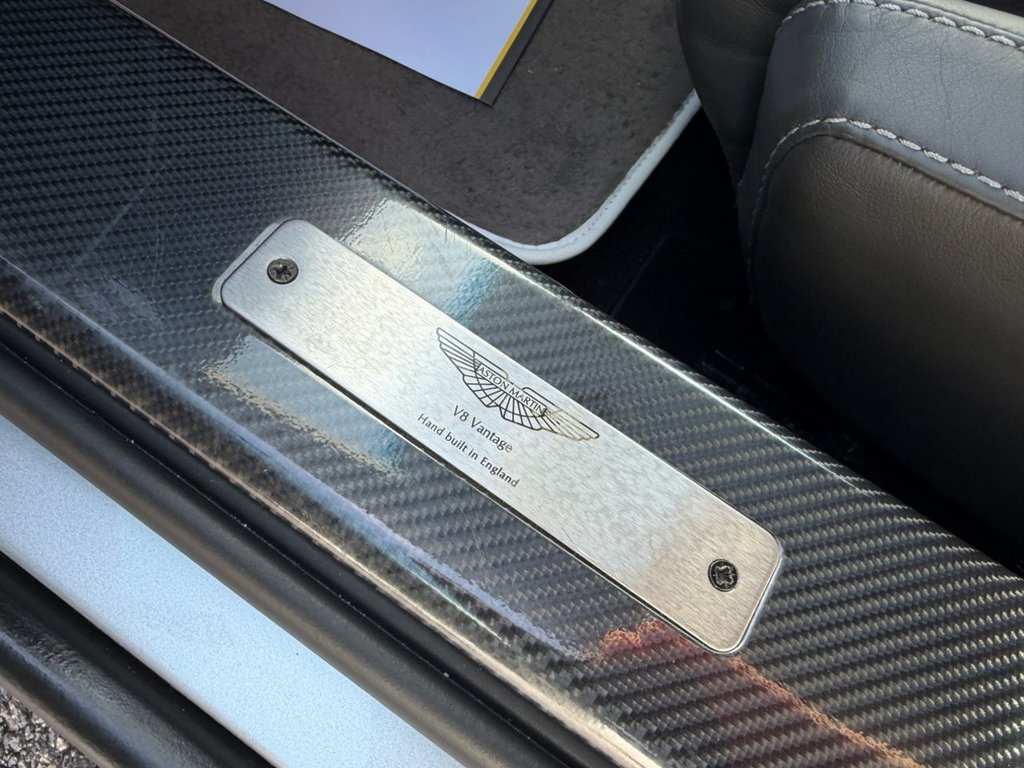 Used Aston Martin Vantage 2006 for sale - 76368158: Photo 17