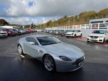 Aston Martin - Vantage
