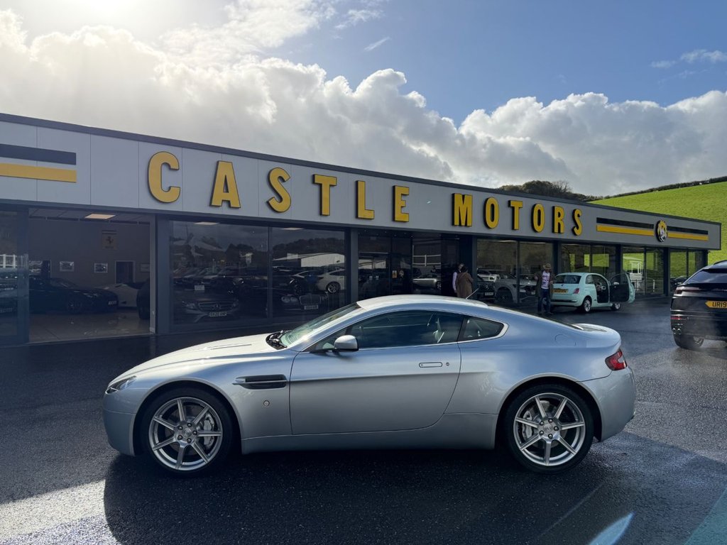 Used Aston Martin Vantage 2006 for sale - 76368158: Photo 3