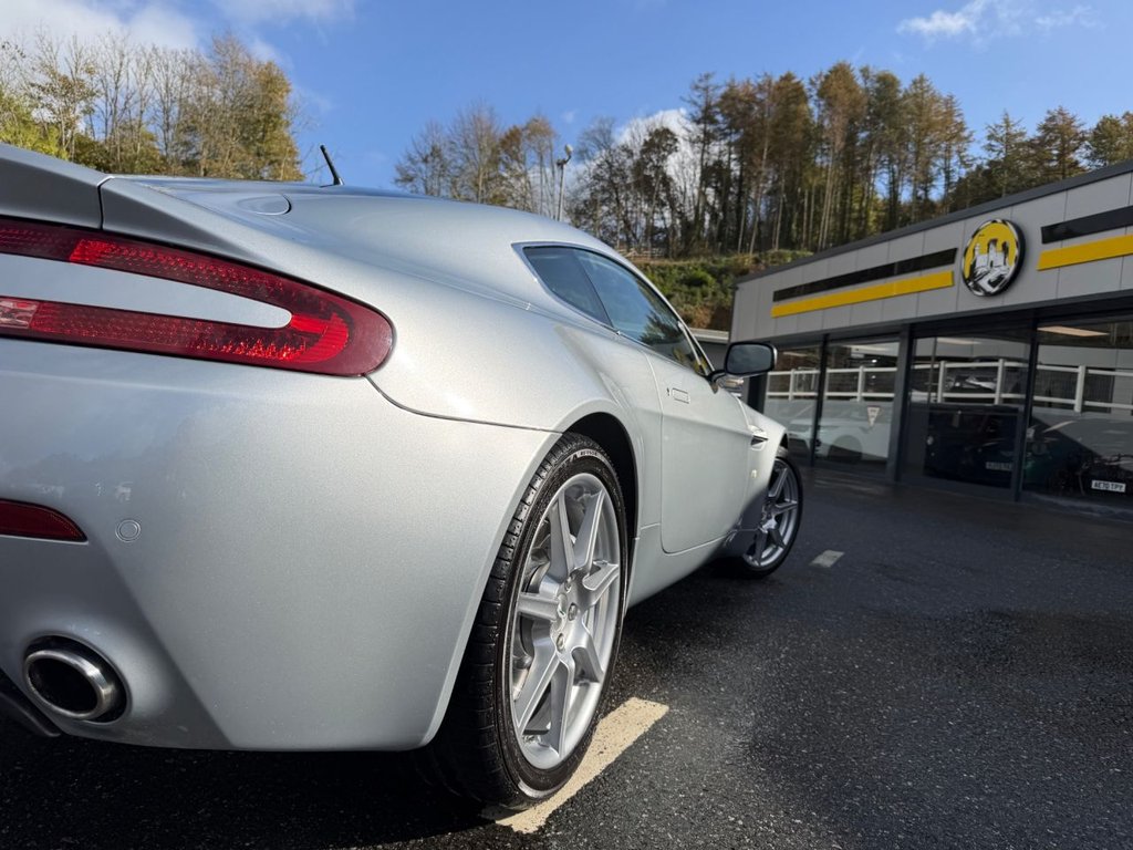 Used Aston Martin Vantage 2006 for sale - 76368158: Photo 31