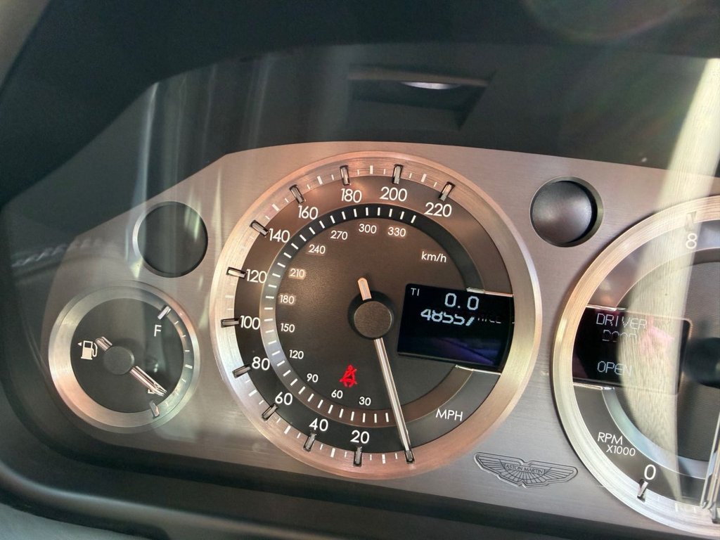 Used Aston Martin Vantage 2006 for sale - 76368158: Photo 32