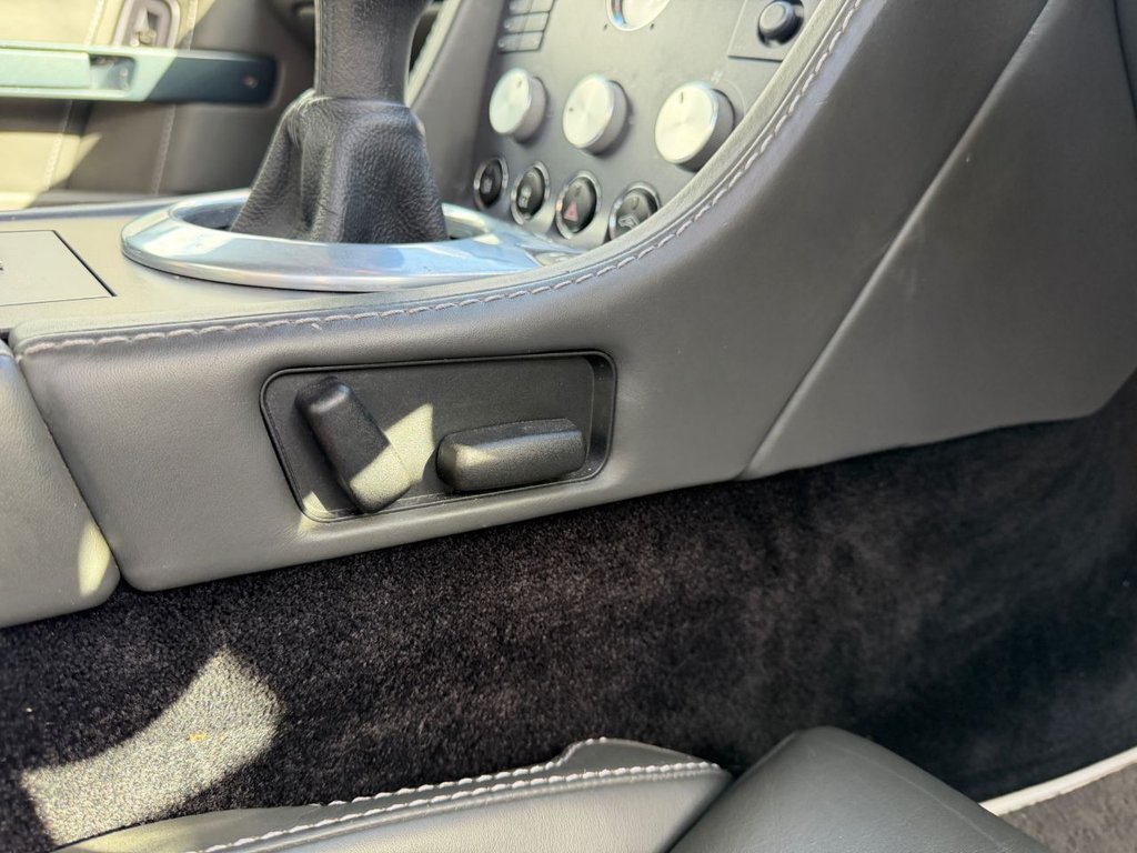 Used Aston Martin Vantage 2006 for sale - 76368158: Photo 37
