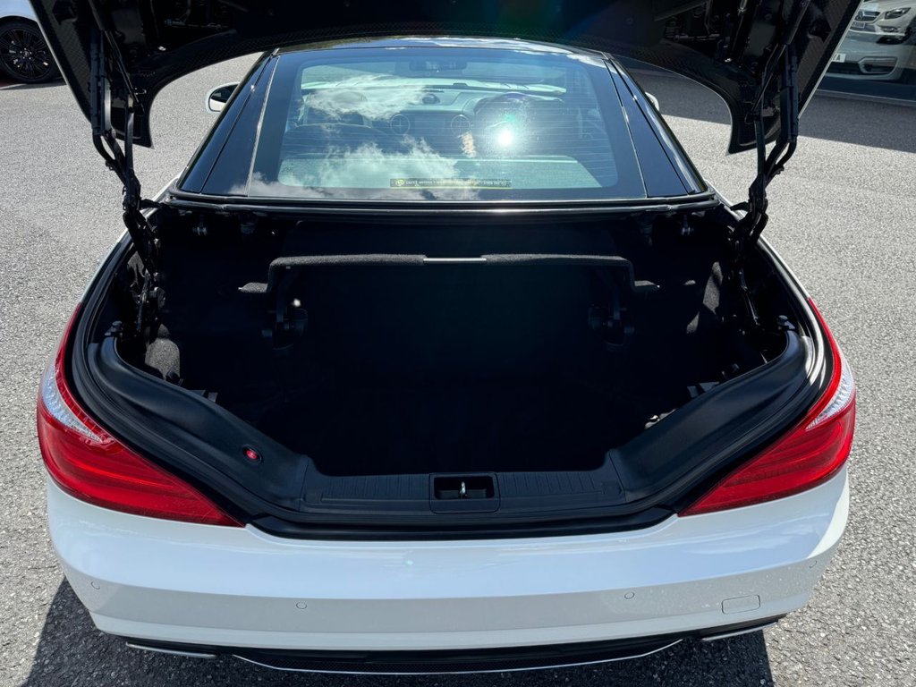 Used Mercedes-Benz SL 2016 for sale - 76617900: Photo 11