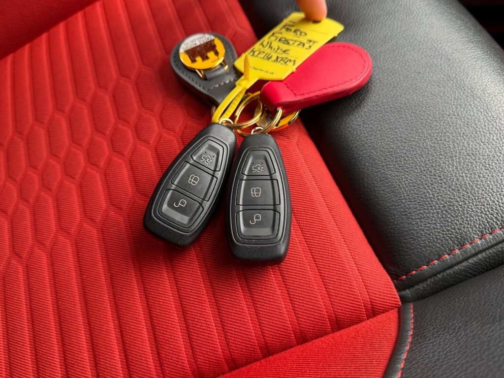 Used Ford Fiesta 2014 for sale - 76569756: Photo 18