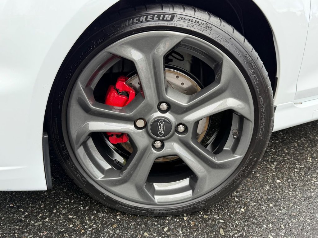 Used Ford Fiesta 2014 for sale - 76569756: Photo 32