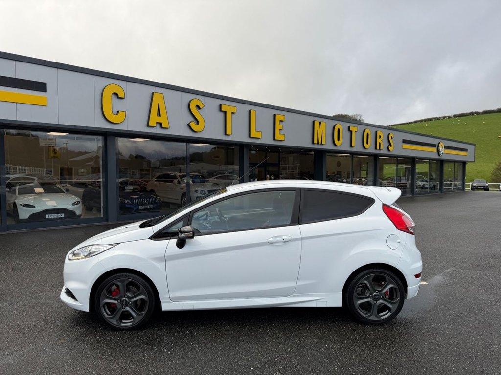 Used Ford Fiesta 2014 for sale - 76569756: Photo 4