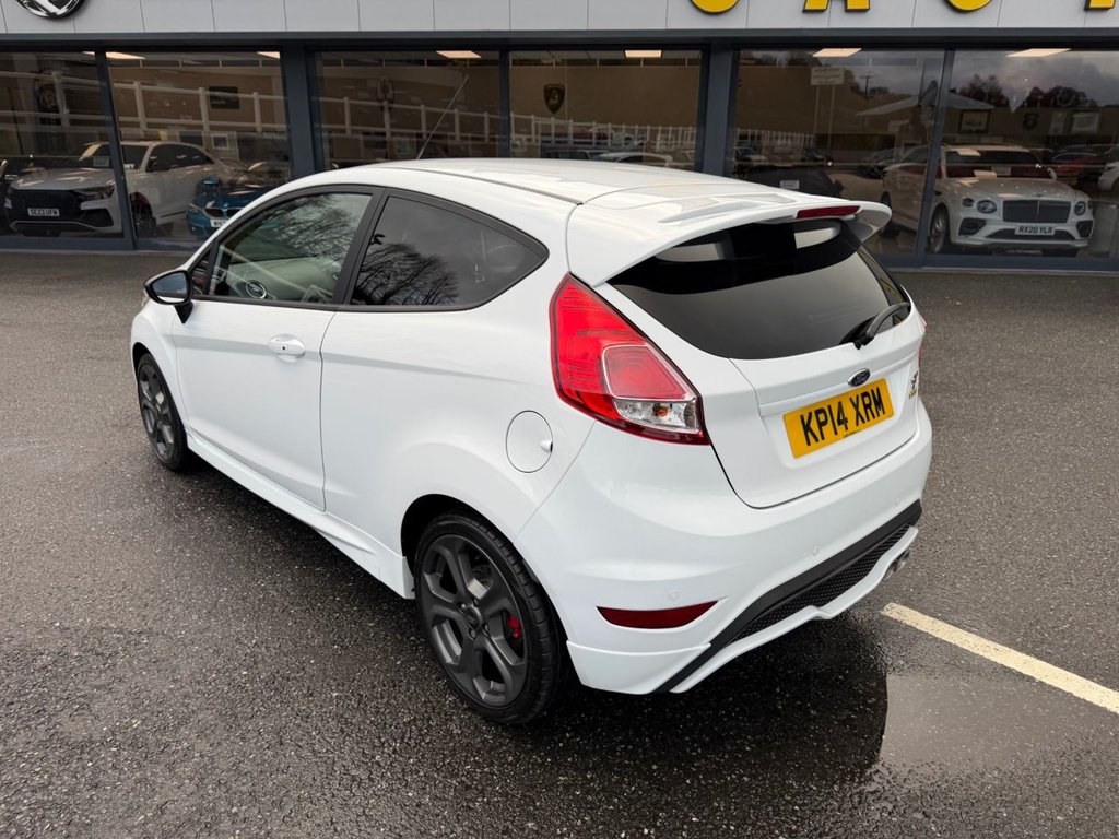 Used Ford Fiesta 2014 for sale - 76569756: Photo 5