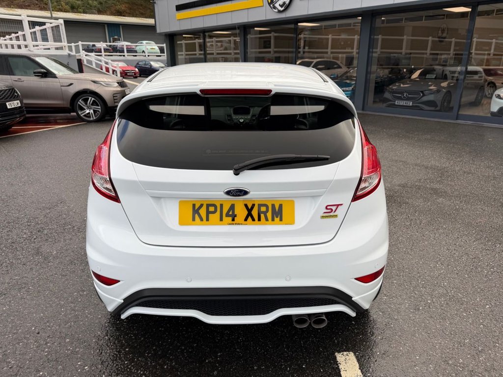 Used Ford Fiesta 2014 for sale - 76569756: Photo 6