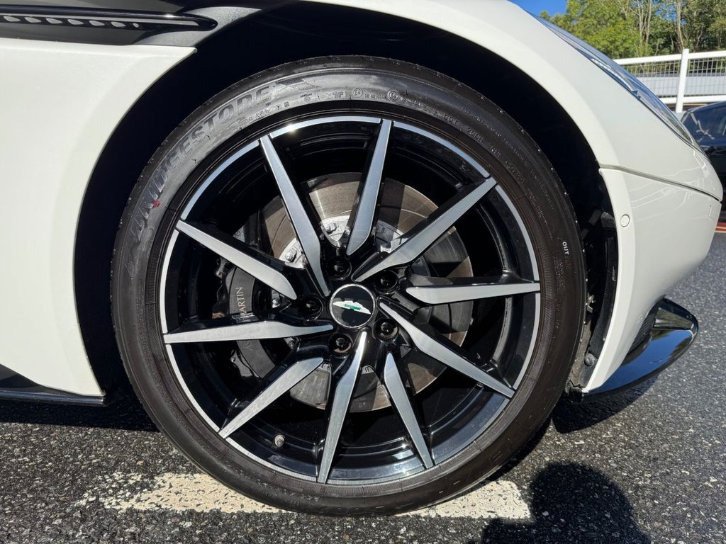 Used Aston Martin DB11 2020 for sale - 76396141: Photo 10