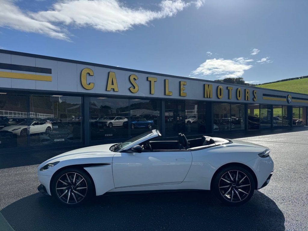 Used Aston Martin DB11 2020 for sale - 76396141: Photo 4