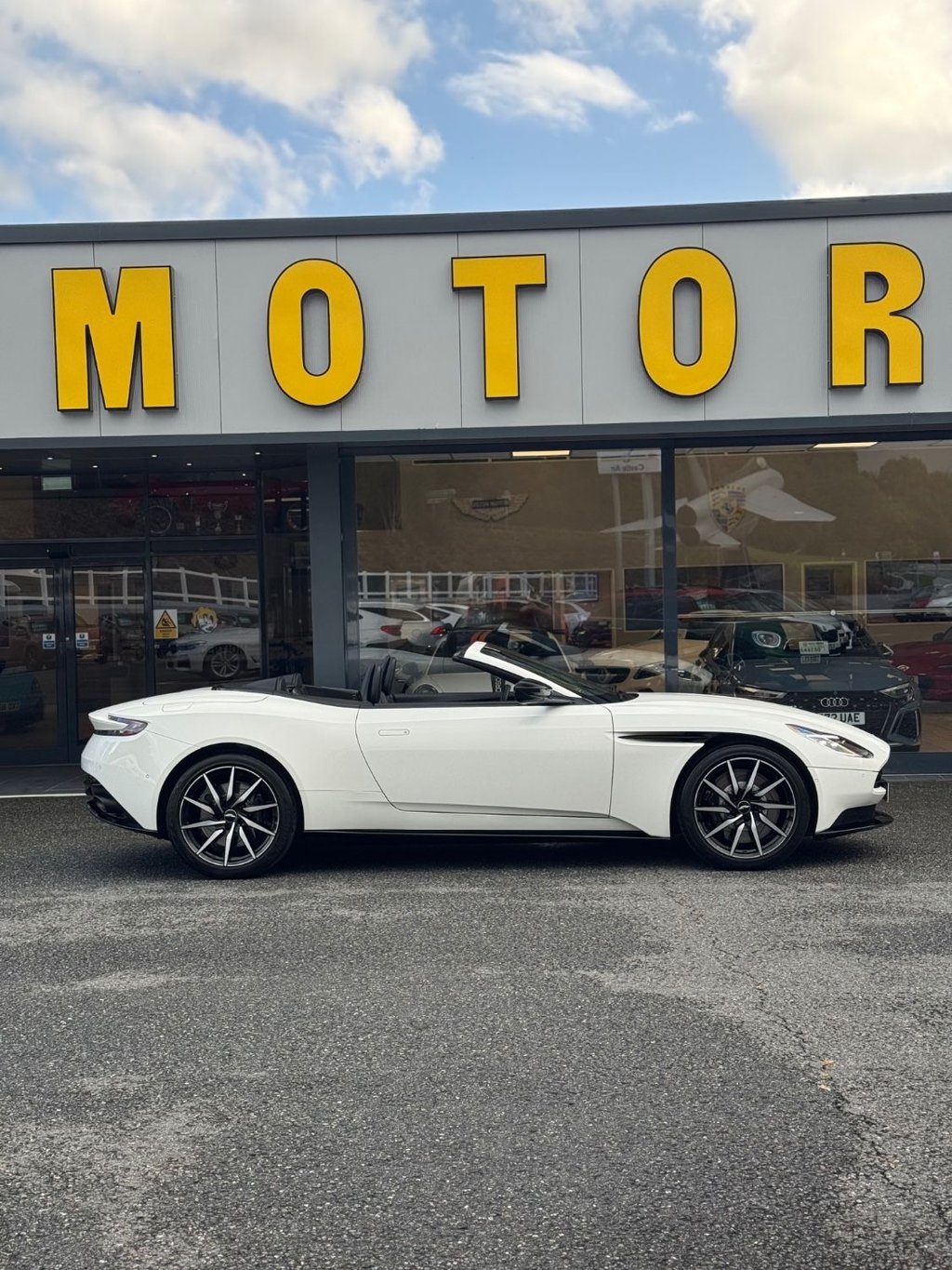 Used Aston Martin DB11 2020 for sale - 76396141: Photo 45