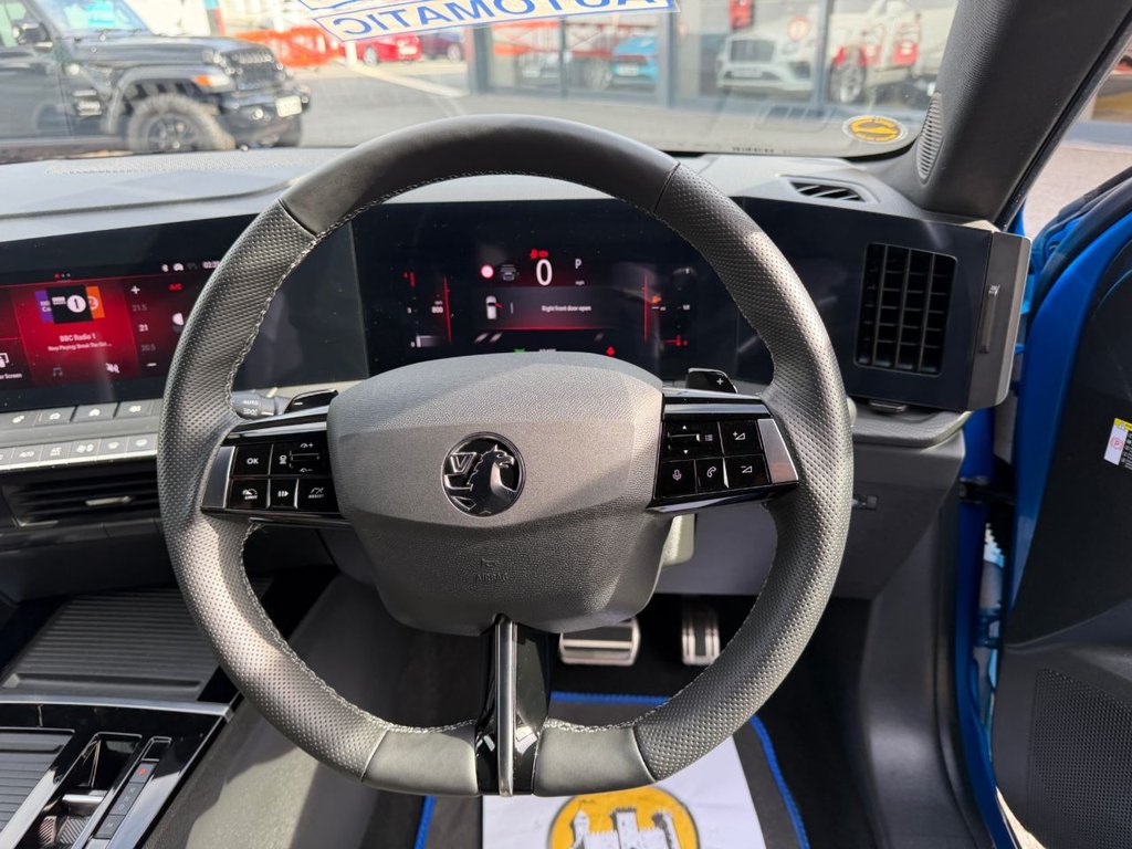 Used Vauxhall Astra 2023 for sale - 76162860: Photo 11