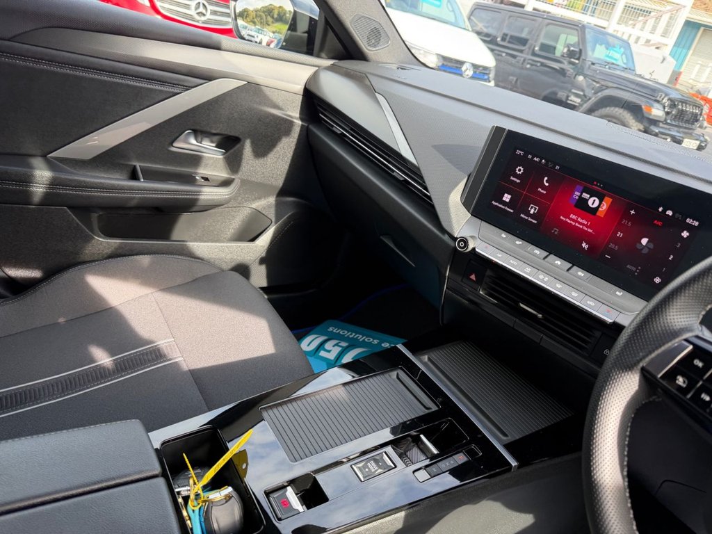 Used Vauxhall Astra 2023 for sale - 76162860: Photo 12