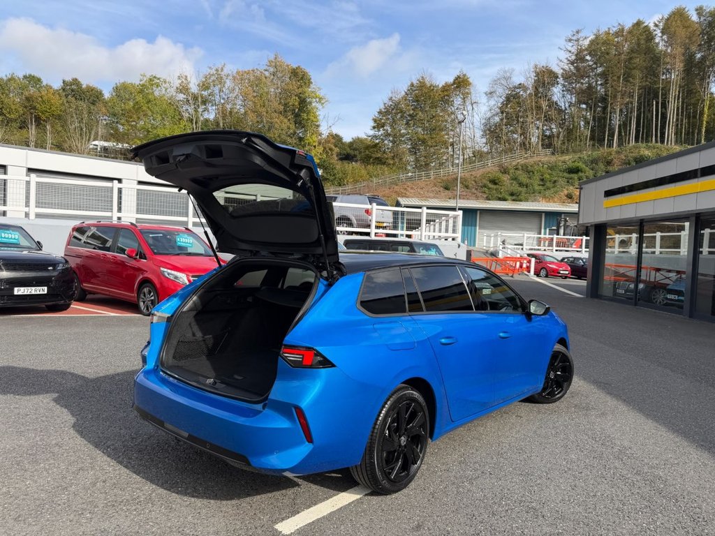 Used Vauxhall Astra 2023 for sale - 76162860: Photo 17