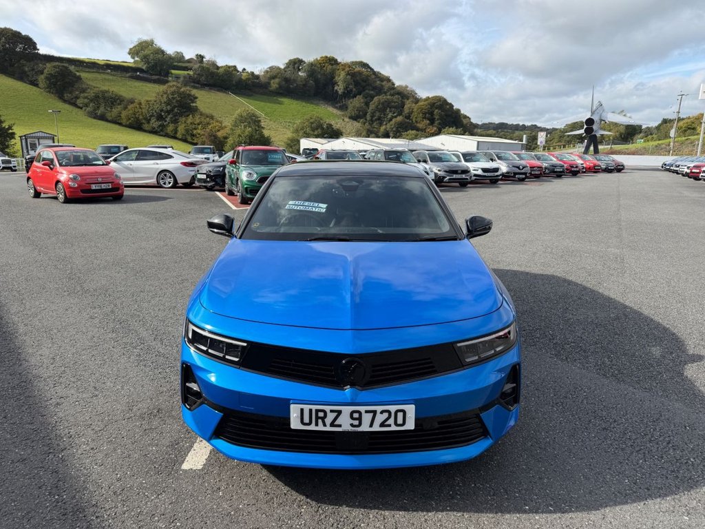 Used Vauxhall Astra 2023 for sale - 76162860: Photo 2