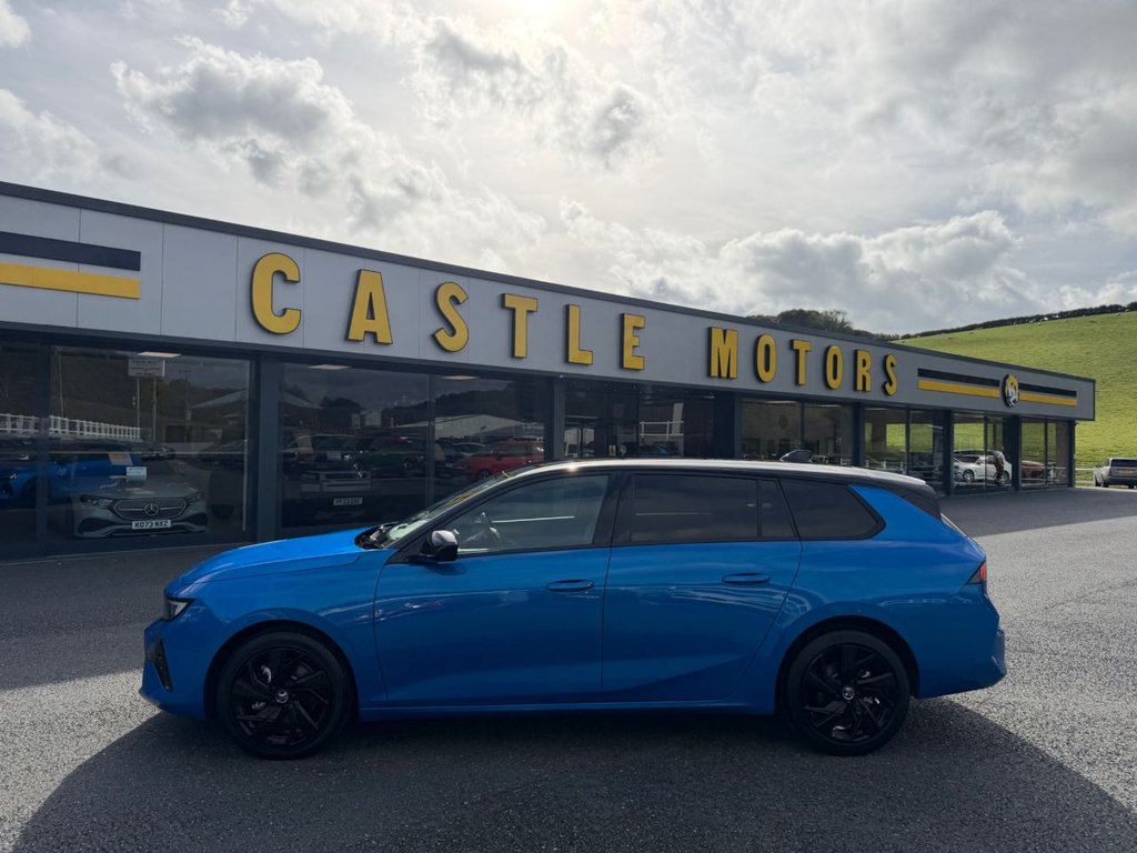 Used Vauxhall Astra 2023 for sale - 76162860: Photo 3