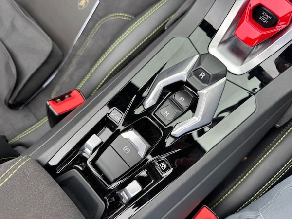 Used Lamborghini Huracan 2017 for sale - 75047582: Photo 37