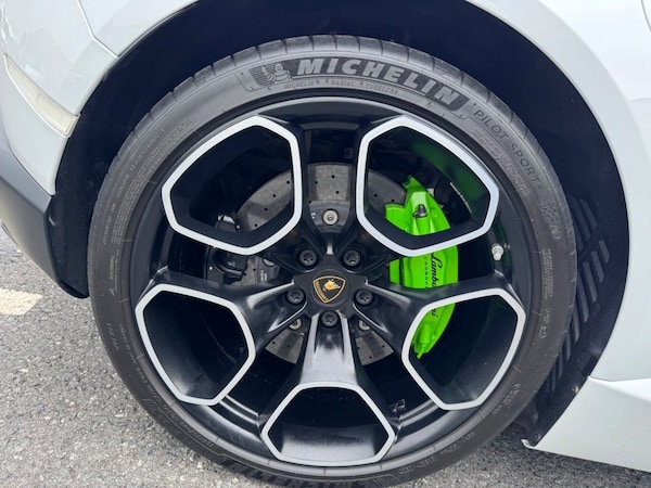 Used Lamborghini Huracan 2017 for sale - 75047582: Photo 38