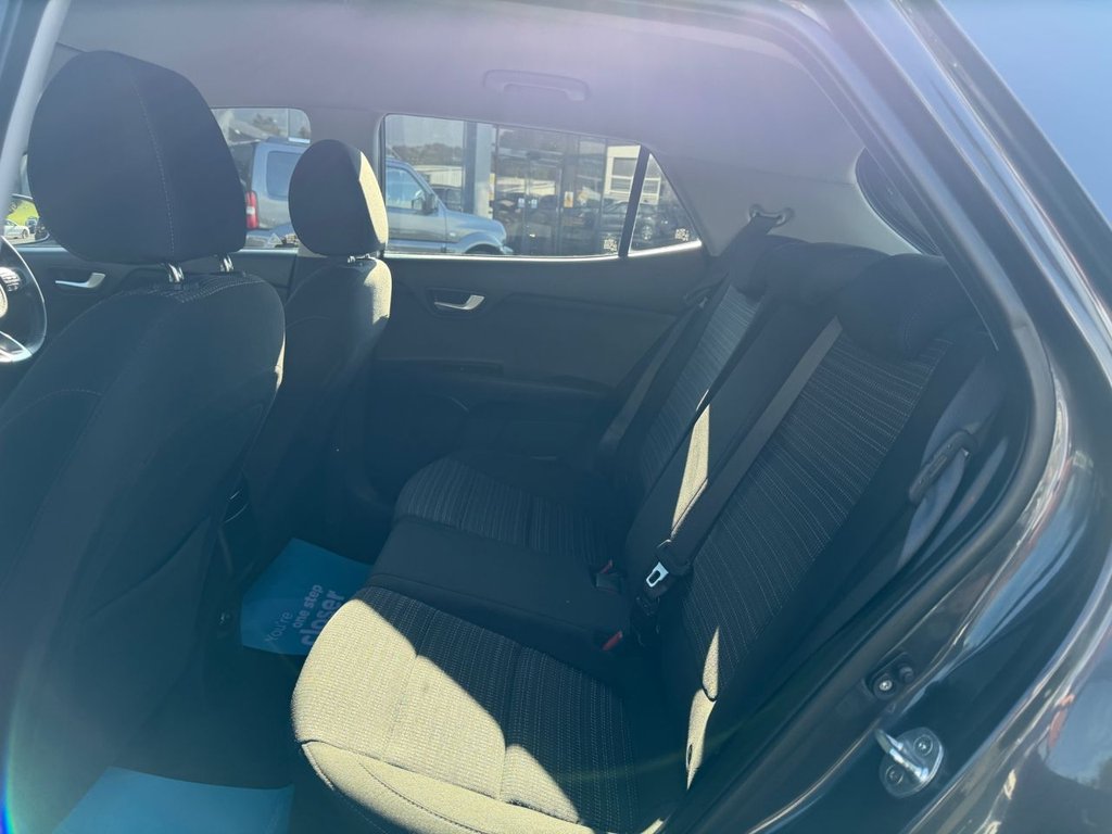 Used Kia Stonic 2019 for sale - 76303511: Photo 15