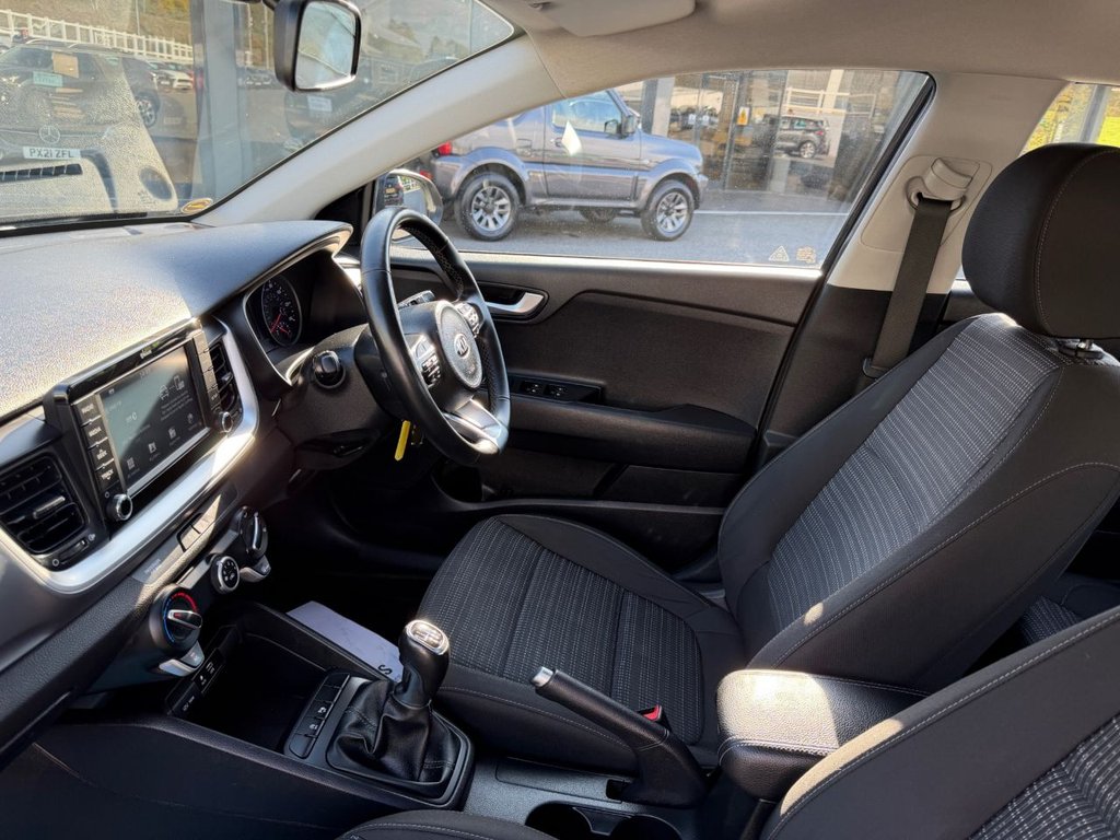 Used Kia Stonic 2019 for sale - 76303511: Photo 17