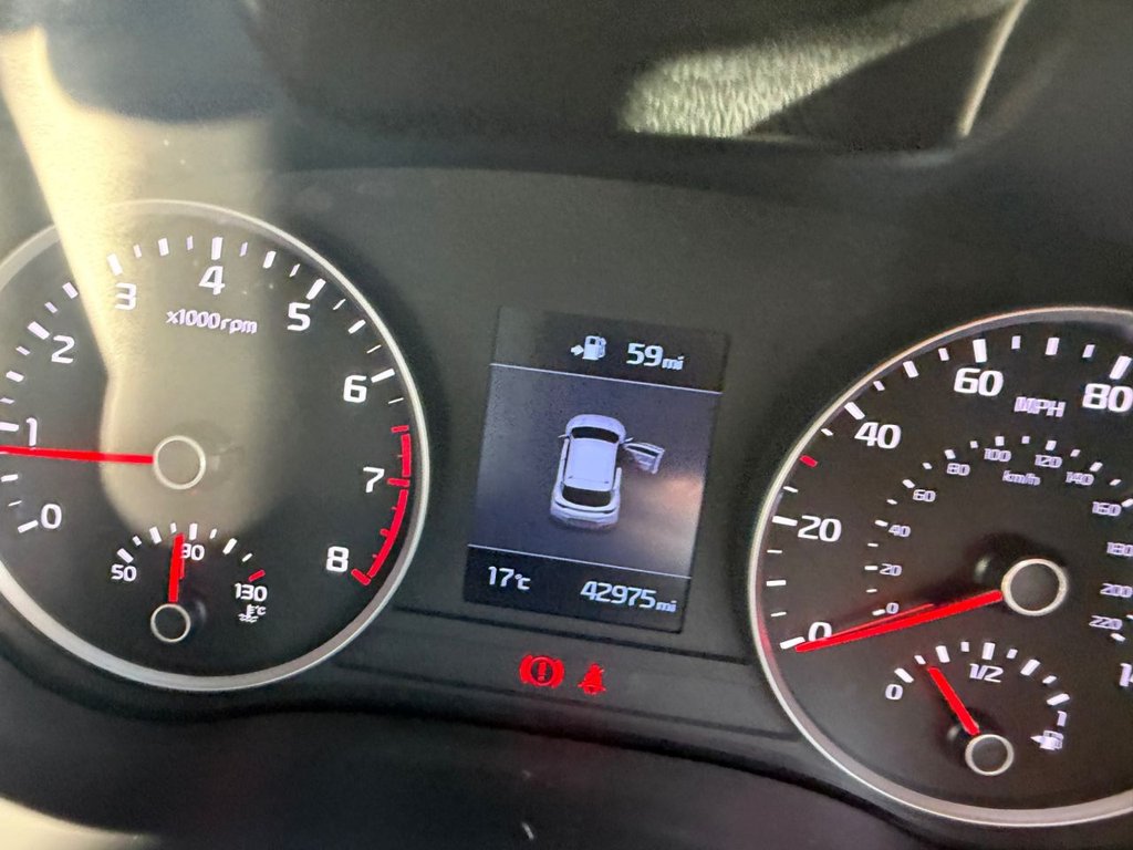 Used Kia Stonic 2019 for sale - 76303511: Photo 29