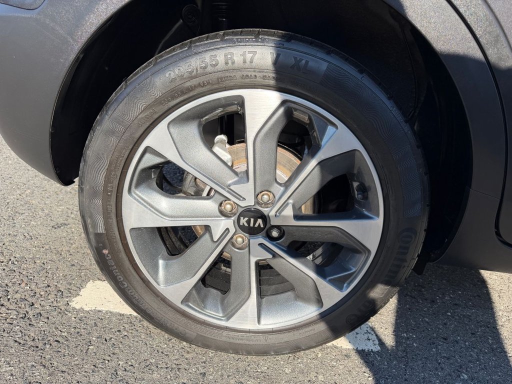 Used Kia Stonic 2019 for sale - 76303511: Photo 32