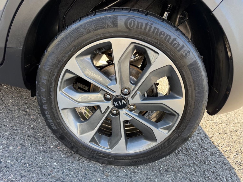 Used Kia Stonic 2019 for sale - 76303511: Photo 35