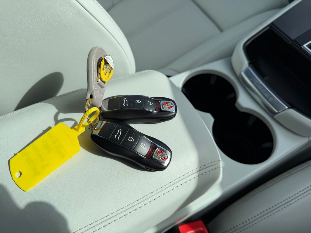 Used Porsche Macan 2021 for sale - 77879685: Photo 20