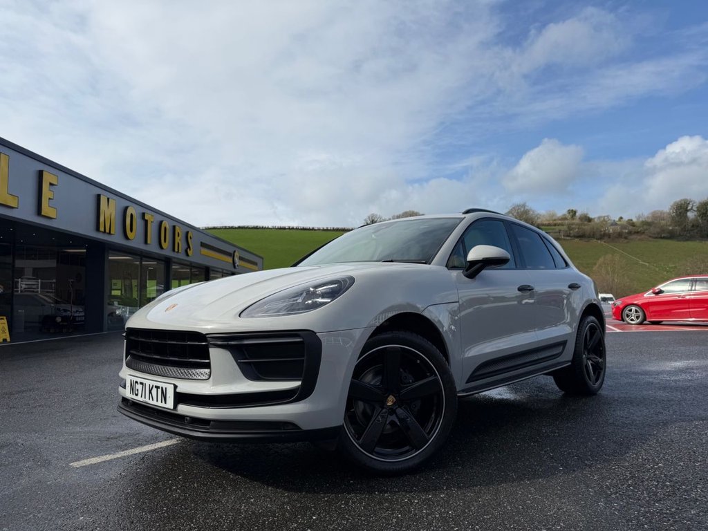 Used Porsche Macan 2021 for sale - 77879685: Photo 32