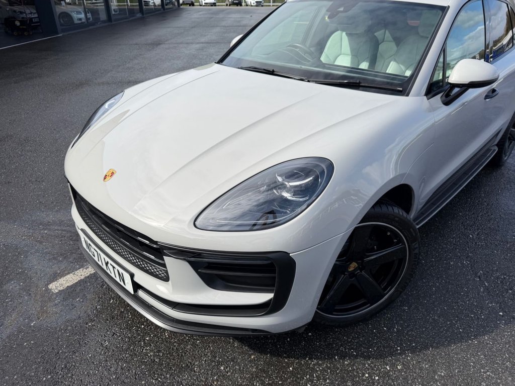 Used Porsche Macan 2021 for sale - 77879685: Photo 34