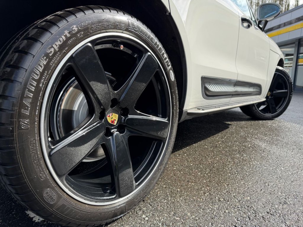 Used Porsche Macan 2021 for sale - 77879685: Photo 42