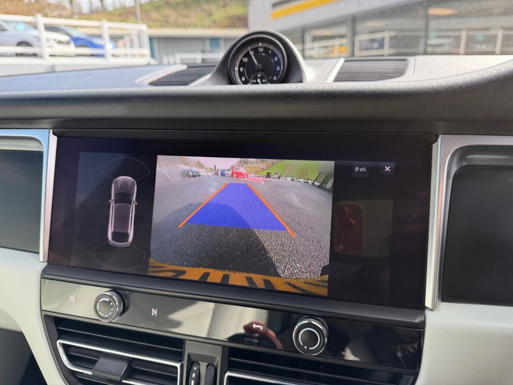 Used Porsche Macan 2021 for sale - 77879685: Photo 46