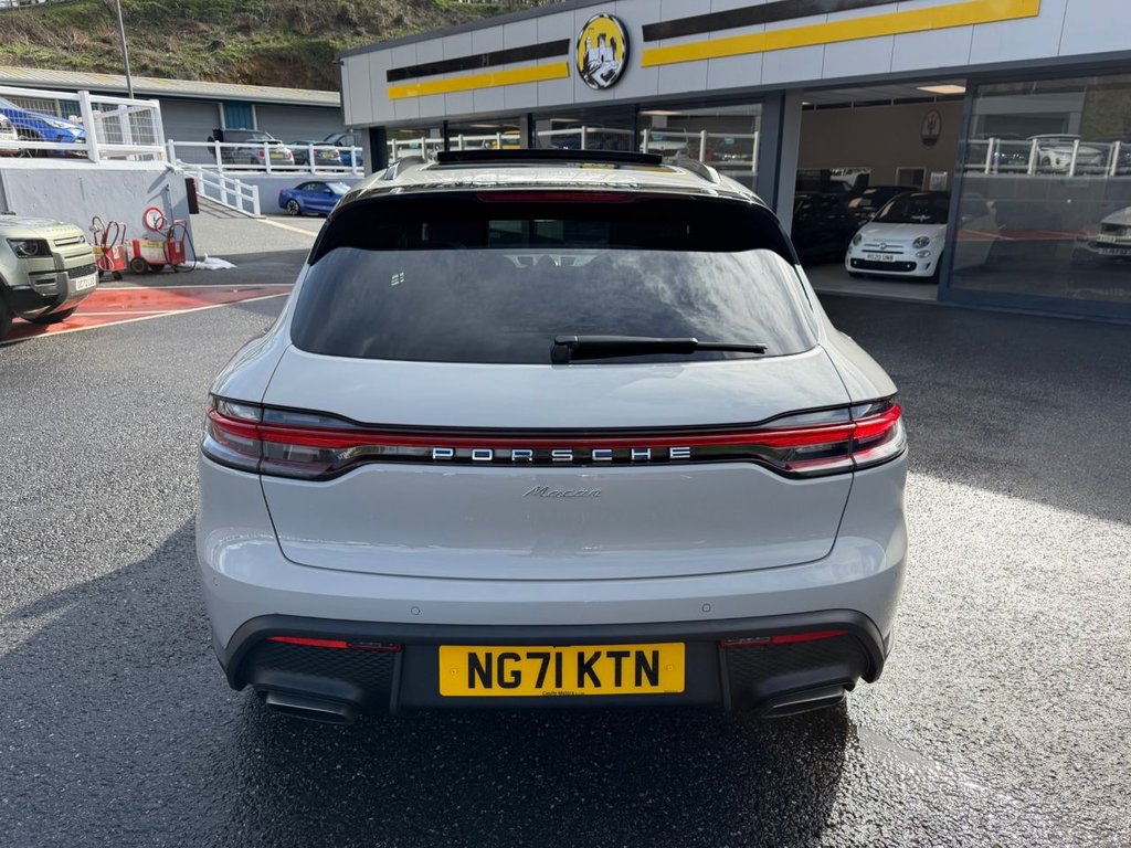 Used Porsche Macan 2021 for sale - 77879685: Photo 7