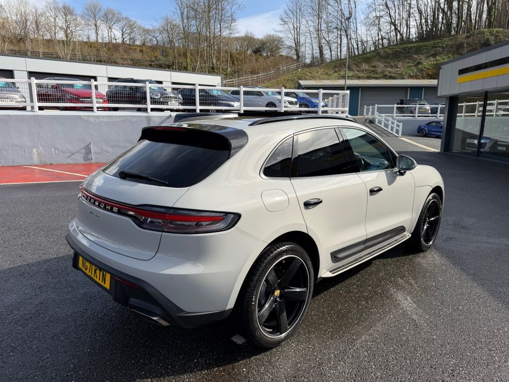 Used Porsche Macan 2021 for sale - 77879685: Photo 8
