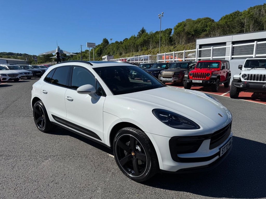 Used Porsche Macan 2022 for sale - 76546477: Photo 1