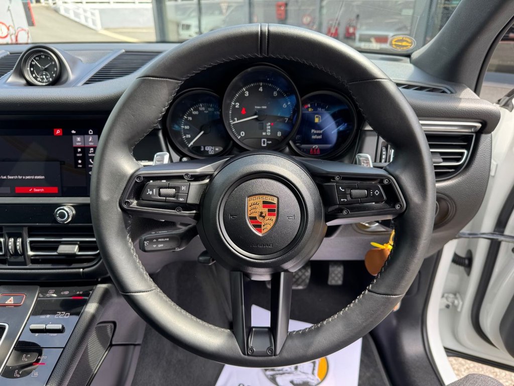 Used Porsche Macan 2022 for sale - 76546477: Photo 13