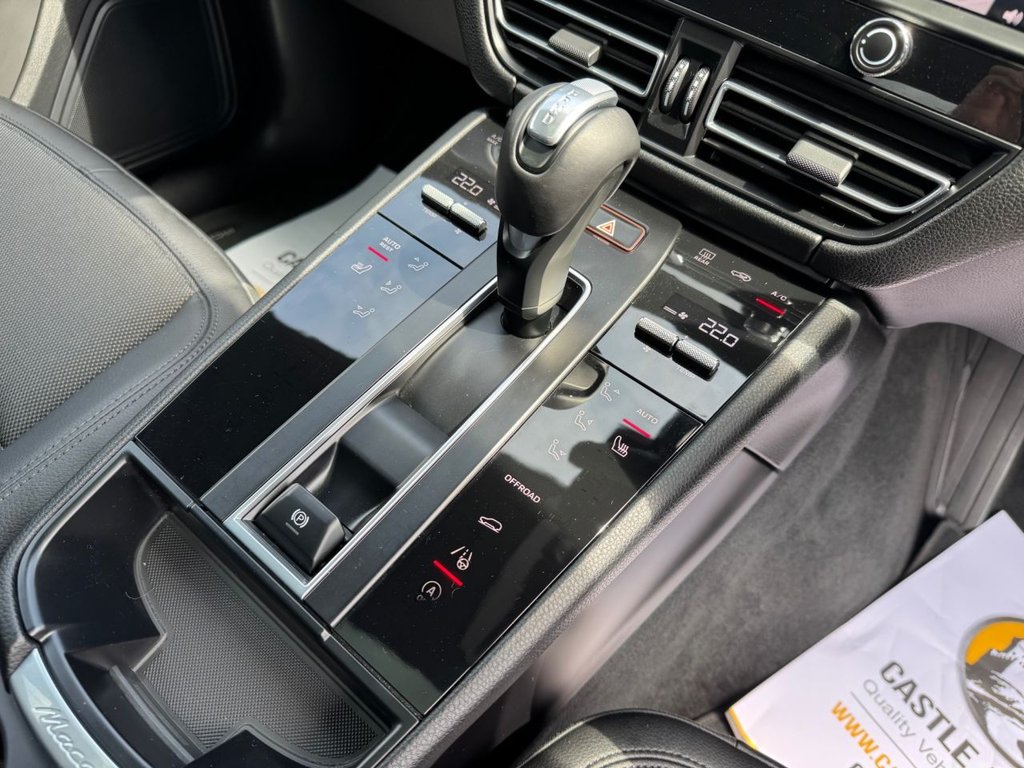 Used Porsche Macan 2022 for sale - 76546477: Photo 17