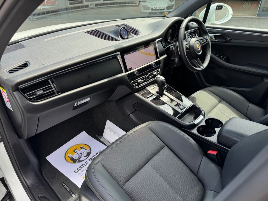 Used Porsche Macan 2022 for sale - 76546477: Photo 21