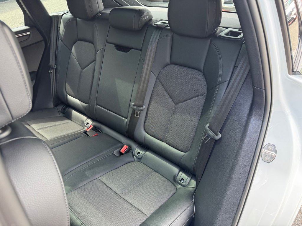 Used Porsche Macan 2022 for sale - 76546477: Photo 24