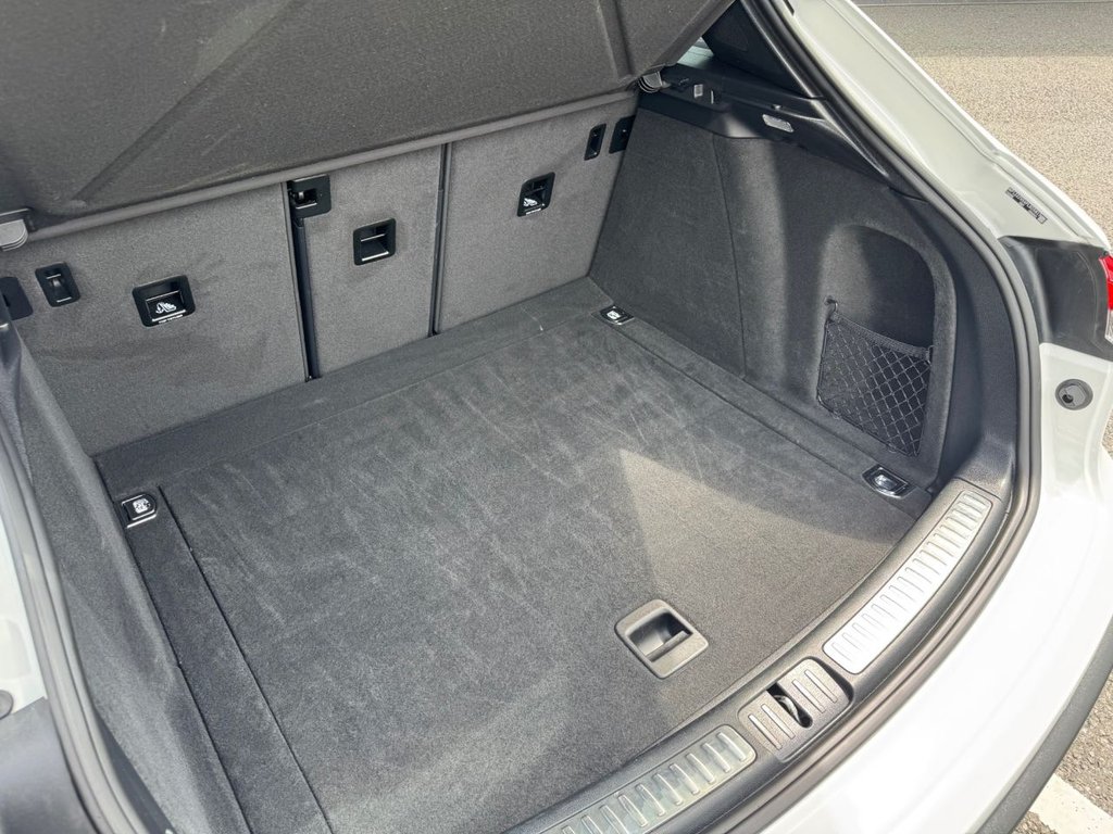 Used Porsche Macan 2022 for sale - 76546477: Photo 26