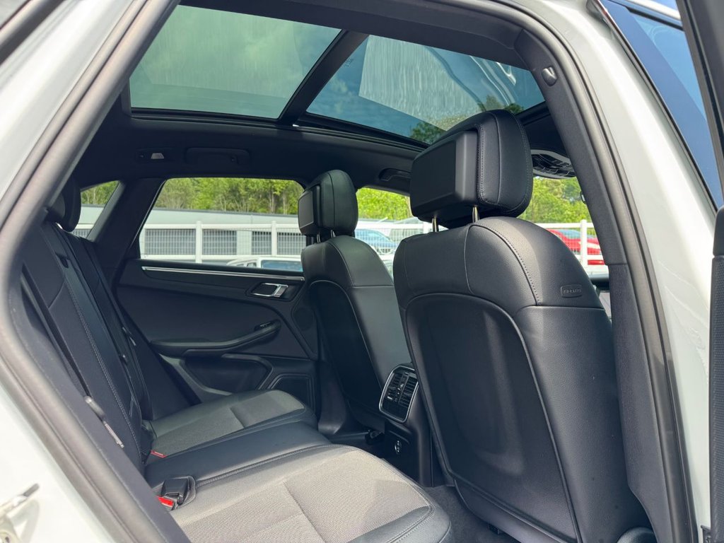 Used Porsche Macan 2022 for sale - 76546477: Photo 27