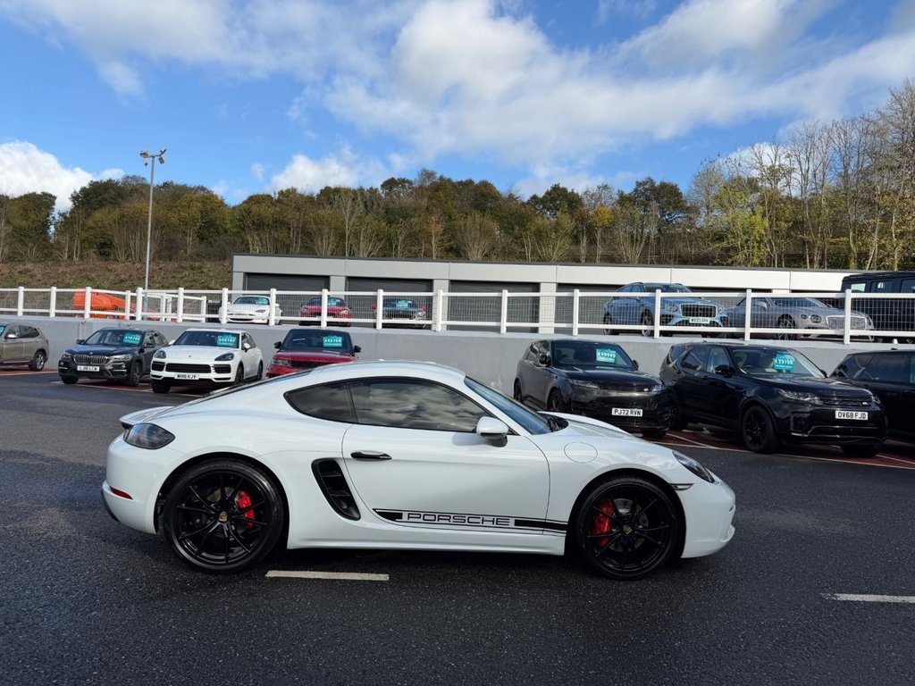 Used Porsche 718 Cayman 2017 for sale - 76375984: Photo 7